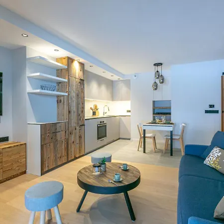 Cocon Intime Avec Wifi, Garage, Et Acces Direct Aux Pistes Dans Neuve A - Fr-1-694-339