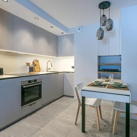 Cocon Intime Avec Wifi, Garage, Et Acces Direct Aux Pistes Dans Neuve A - Fr-1-694-339